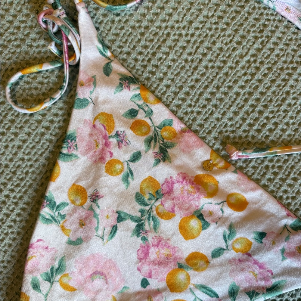 Victoria’s Secret Lemon Blossom Bikini Set (Top & Bottom) - Picture 9 of 9